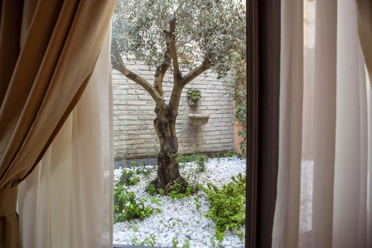 Hotel Rua Frati 48 in San Francesco Modena Buitenkant foto