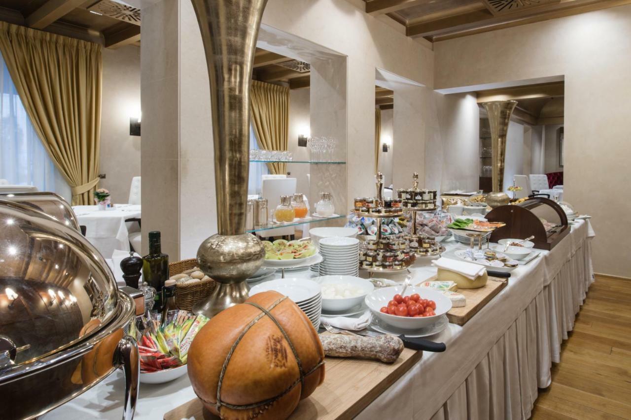 Hotel Rua Frati 48 in San Francesco Modena Buitenkant foto