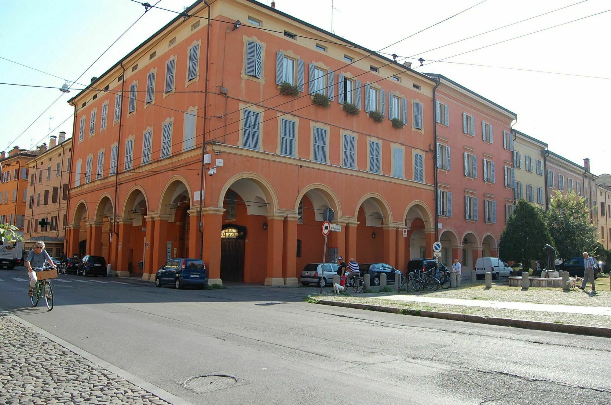 Hotel Rua Frati 48 in San Francesco Modena Buitenkant foto